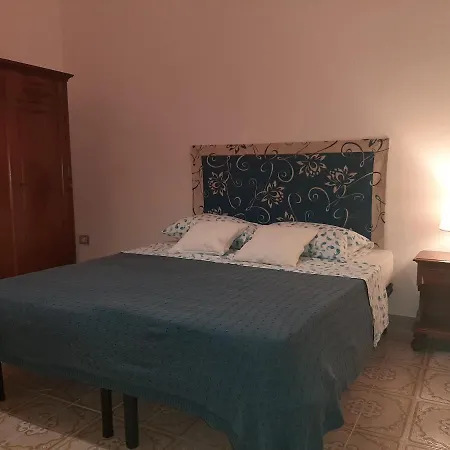 Lilium Centro 레체