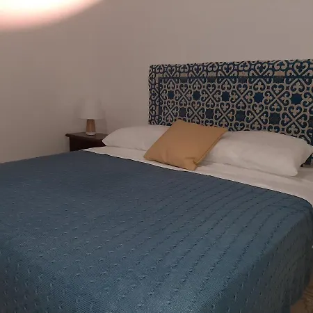 Lilium Centro 레체